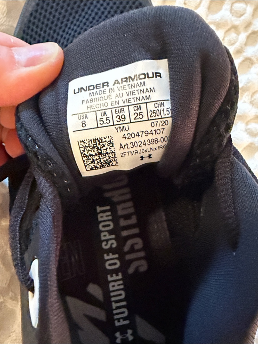 Under Armour Women's Black Athletic Running Shoes - Picture 2 of 6
